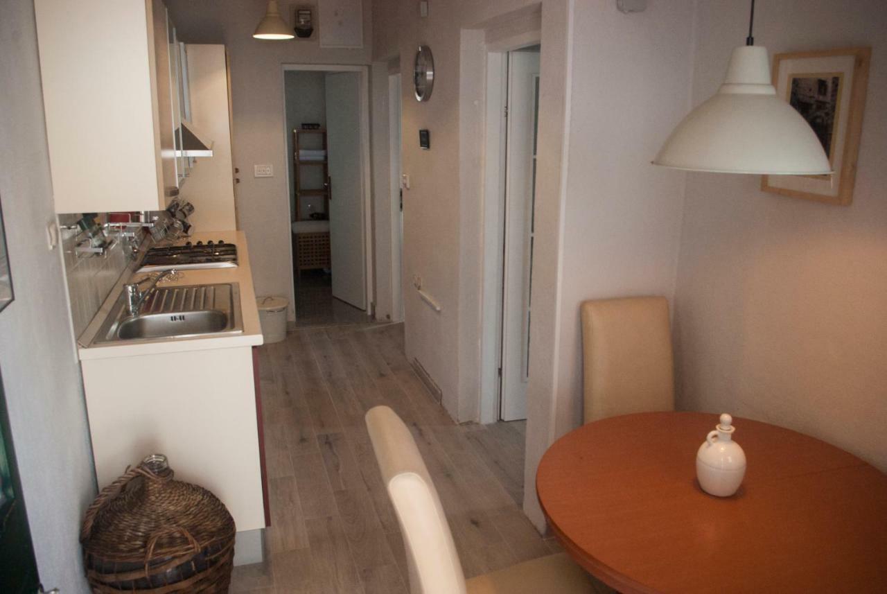 Apartments Vongula Trogir Exterior photo